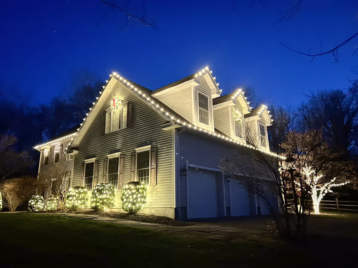 Christmas lights red hook NY garage drive